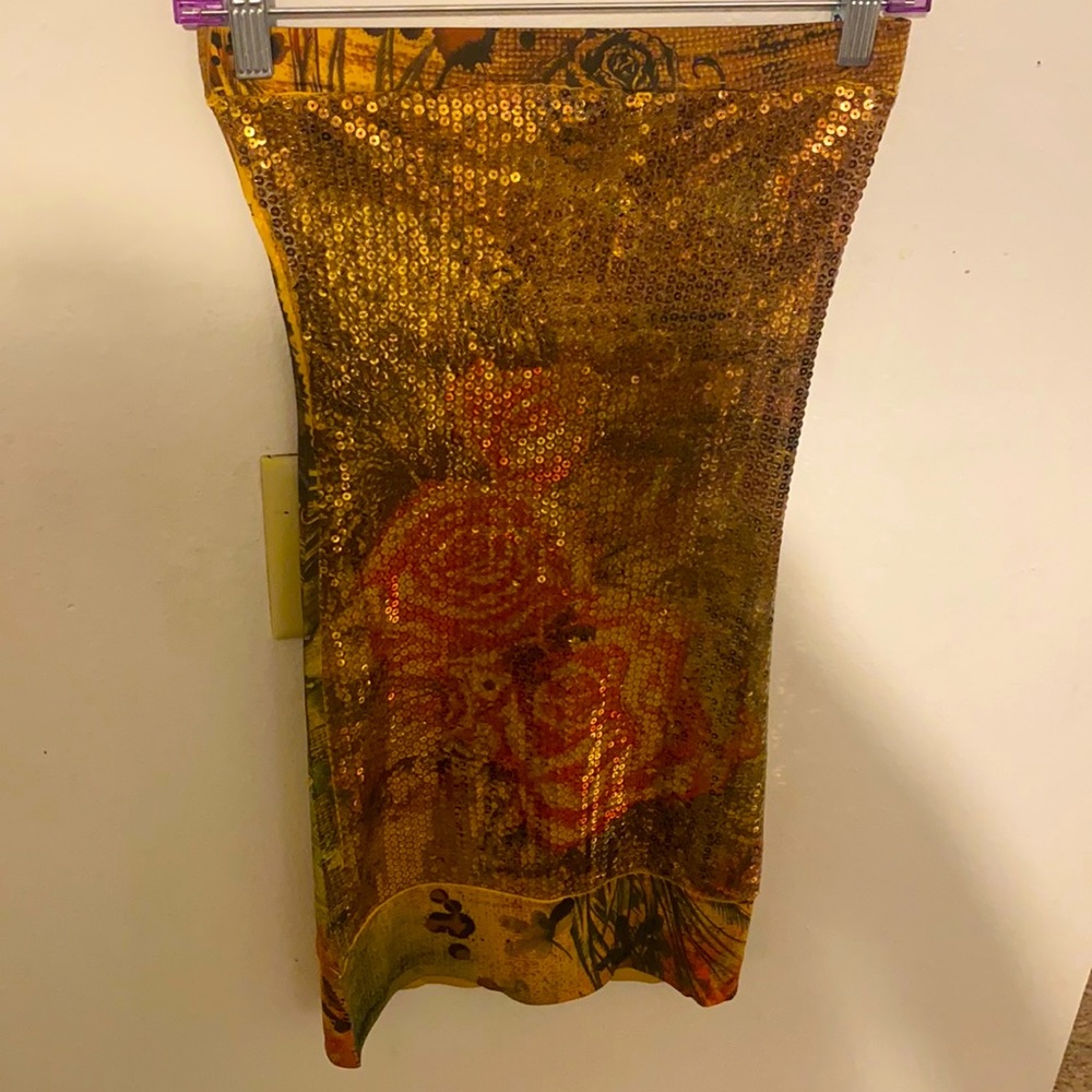 Size (S) sexy gold sequin club wear